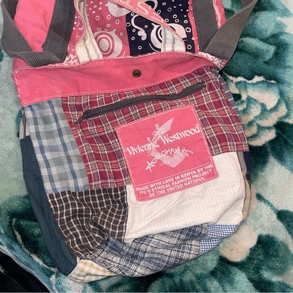 Vivienne Westwood Kenya-Made sustainable micro tote bag embroidered orb - Picture 7 of 15